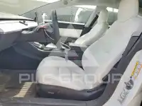 2020 Tesla Model 3 фото