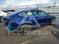2020 Tesla Model 3 фото