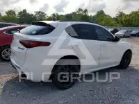 2020 Alfa Romeo Stelvio photo