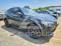 2020 Alfa Romeo Stelvio фото