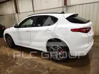2020 Alfa Romeo Stelvio фото