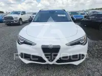2020 Alfa Romeo Stelvio фото