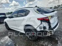 2020 Alfa Romeo Stelvio фото