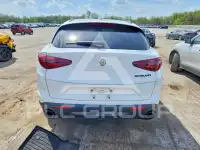 2020 Alfa Romeo Stelvio фото