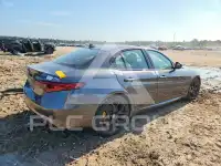 2020 Alfa Romeo Giulia фото