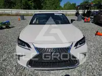 2020 Lexus ES350 photo