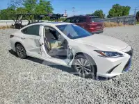 2020 Lexus ES350 photo