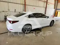 2020 Lexus ES350 photo