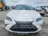2020 Lexus ES350 фото