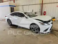 2020 Lexus ES350 photo