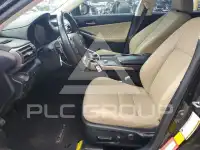 2020 Lexus IS photo