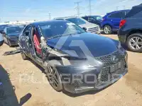 2020 Lexus IS photo