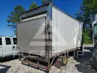 2020 Isuzu NPR фото