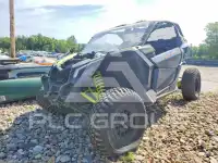 2020 Can-AM Sidebyside photo