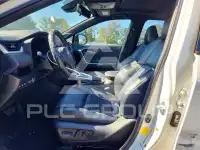 2020 Toyota RAV4 фото