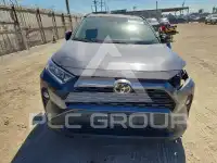2020 Toyota RAV4 фото