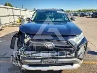 2020 Toyota RAV4 фото