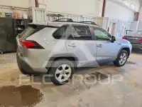 2020 Toyota RAV4 фото