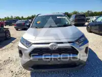 2020 Toyota RAV4 photo