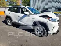 2020 Toyota RAV4 фото