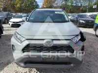 2020 Toyota RAV4 фото