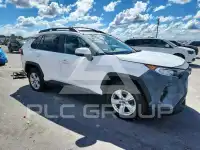 2020 Toyota RAV4 фото