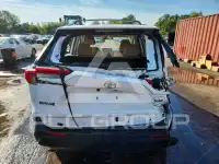 2020 Toyota RAV4 фото