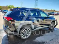 2020 Toyota RAV4 фото