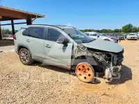 2020 Toyota RAV4 фото