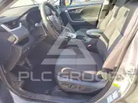 2020 Toyota RAV4 фото