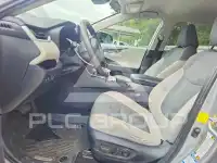 2020 Toyota RAV4 фото