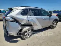 2020 Toyota RAV4 фото