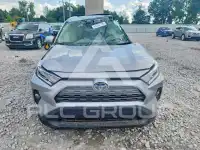 2020 Toyota RAV4 фото