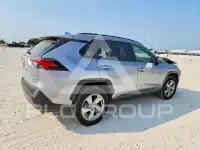 2020 Toyota RAV4 фото