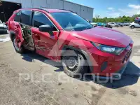 2020 Toyota RAV4 фото