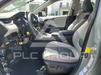 2020 Toyota RAV4 фото