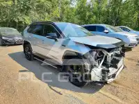 2020 Toyota RAV4 фото