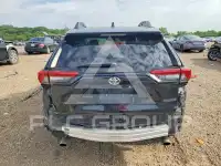 2020 Toyota RAV4 фото