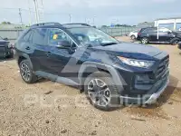 2020 Toyota RAV4 фото