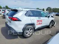2020 Toyota RAV4 фото