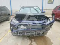 2020 Toyota RAV4 photo