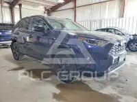 2020 Toyota RAV4 фото