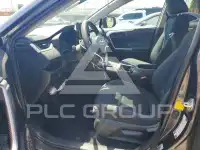 2020 Toyota RAV4 фото