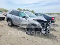 2020 Toyota RAV4 фото