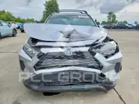2020 Toyota RAV4 фото