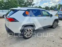 2020 Toyota RAV4 фото