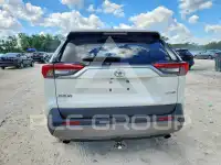 2020 Toyota RAV4 фото