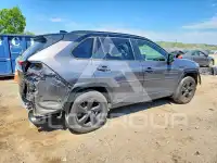 2020 Toyota RAV4 фото