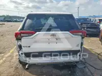 2020 Toyota RAV4 фото