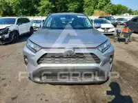 2020 Toyota RAV4 фото